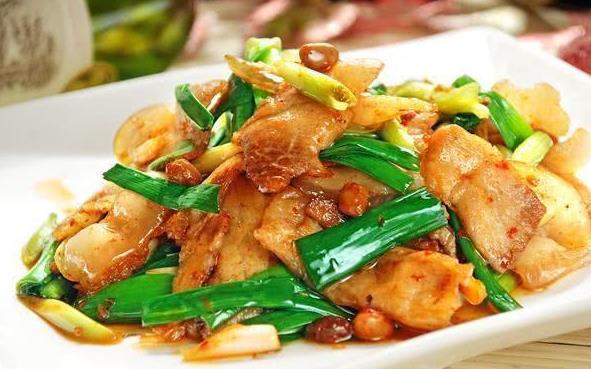 四川風(fēng)味小吃蒜苗回鍋肉，你吃過(guò)了嗎？