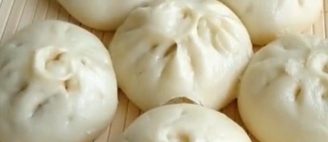 香菇肉餡包子的做法，蓬松暄軟，吃著太香了