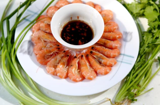 用冷水，還是熱水煮蝦？為什么你煮的蝦又腥又柴？