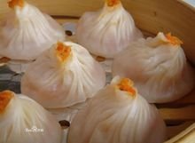 灌湯包的家常做法，皮薄勁道，湯汁豐盈，咬一口滿嘴留香