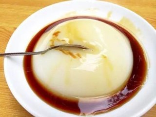 夏季天熱，在家自制特色小吃涼糕，方法簡(jiǎn)單