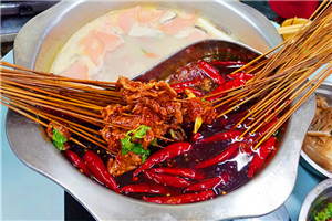 成都火鍋串串技術(shù)培訓(xùn)費用哪里便宜？免費開店指導(dǎo)服務(wù)