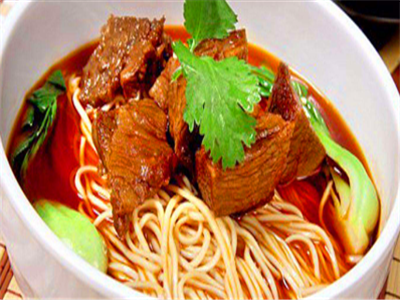 四川特色牛肉面食技術培訓哪家專業(yè)？理論與實踐相結合