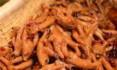 成都現(xiàn)撈鹵菜技術(shù)培訓(xùn)學(xué)校哪里好？學(xué)員親身反復(fù)鹵制菜品