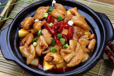 四川砂鍋菜技術(shù)培訓班哪里好？管理簡單流程清晰