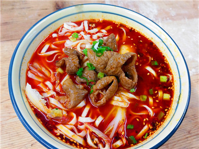 成都學重慶小面技能訓練多少錢？特色美食小吃訓練