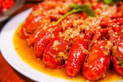 四川麻辣小龍蝦技術(shù)培訓(xùn)價(jià)格哪便宜？秘制醬料的制作