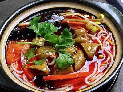 砂鍋米線技術(shù)培訓(xùn)學(xué)費(fèi)多少錢？砂鍋米線培訓(xùn)中心