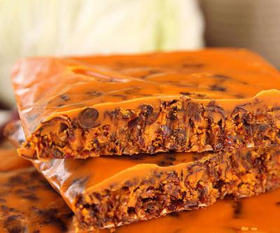 重慶火鍋底料技術(shù)訓(xùn)練哪里好？現(xiàn)場(chǎng)選材現(xiàn)場(chǎng)制作