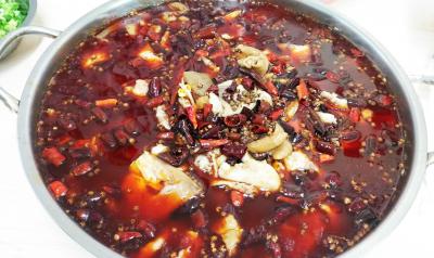 成都餐飲培訓(xùn)，成都哪里學(xué)習(xí)正宗魚火鍋技術(shù)？