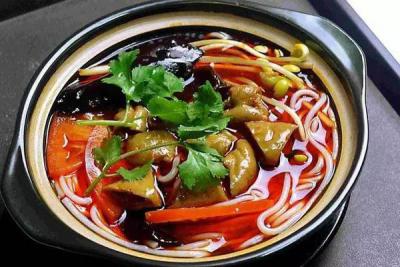 砂鍋米線技術(shù)培訓(xùn)學(xué)校哪里比較好？