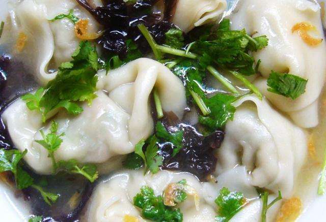 成都學(xué)燒烤烤魚哪里有培訓(xùn)班？成都哪里可以學(xué)烤魚技術(shù)？