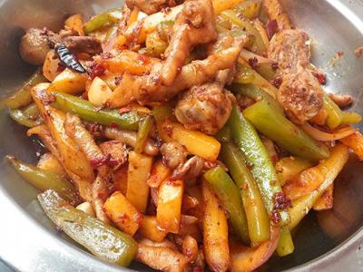 干鍋技術培訓班哪里學好?成都干鍋烹飪大揭秘！