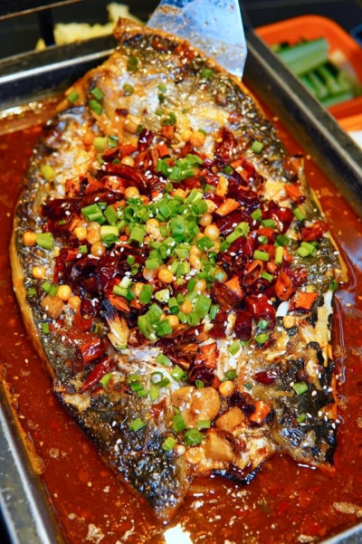 成都哪里可以學(xué)烤魚技術(shù)？四川烤魚培訓(xùn)班