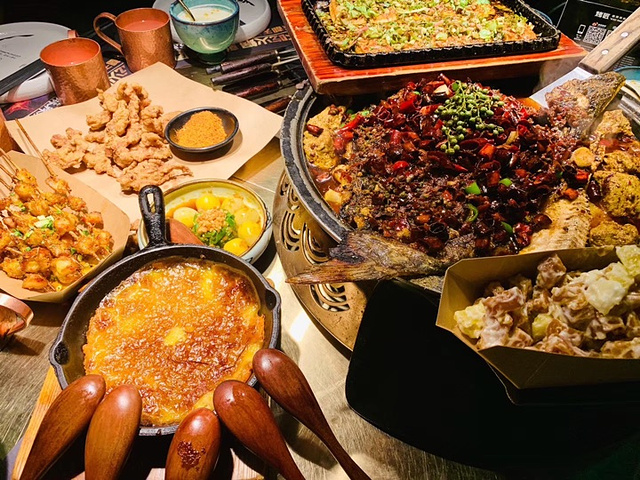 成都學(xué)烤魚技術(shù)哪里學(xué)？成都烤魚的做法及配方