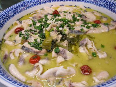 酸菜魚技術(shù)培訓(xùn)班在哪里？蜀味緣培訓(xùn)學(xué)校為您指明方向