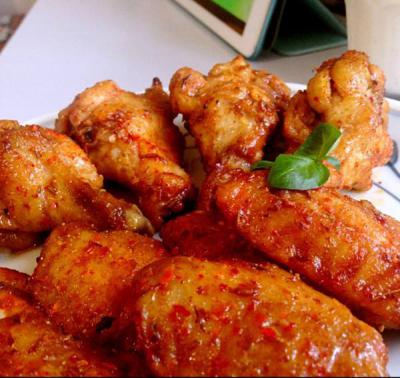 瘋狂烤翅技術(shù)培訓(xùn)班哪里好？蜀味緣專業(yè)教學(xué)，助您成功創(chuàng)業(yè)！